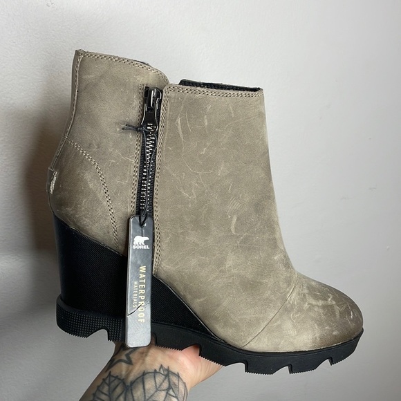 SOLD Sorel | Joan Uptown Zip Ankle Booties NWT Size 10 - Picture 2 of 5
